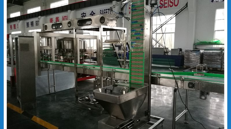中央厨房设备尺寸与材质：揭秘其背后的关键考量